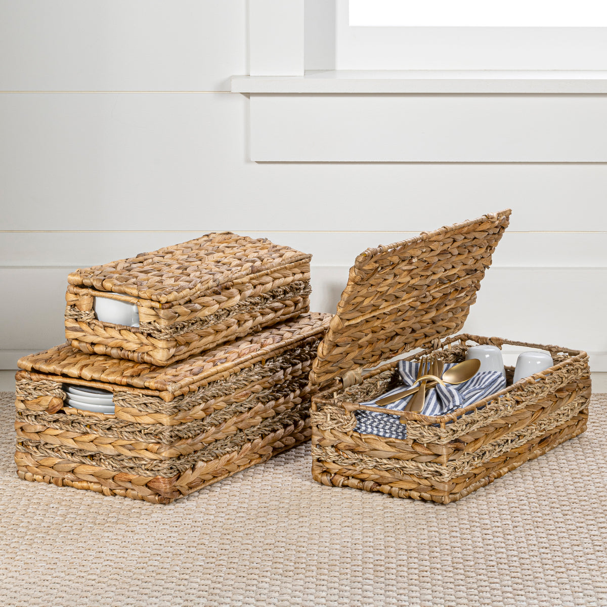 Sandrine Classic Farmhouse Handwoven Hyacinth Storage Baskets with Handles and Lids (Set of 3) - Happimess