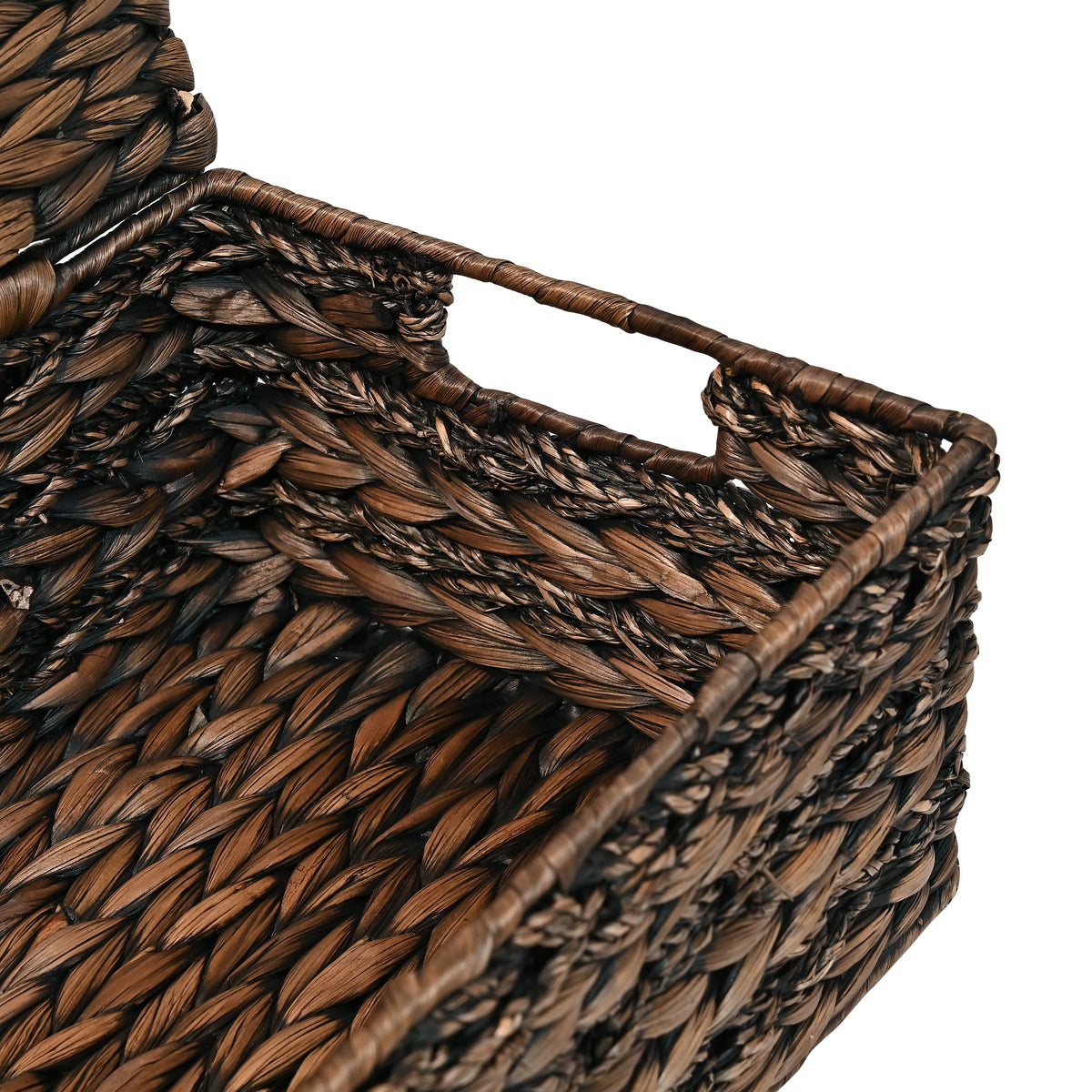 Sandrine Classic Farmhouse Handwoven Hyacinth Storage Baskets with Handles and Lids (Set of 3) - Happimess