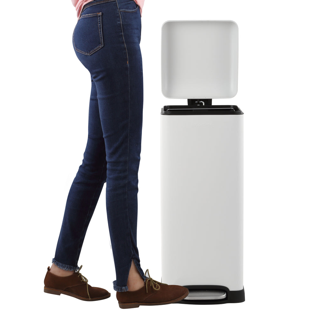 Betty Retro 30 Liters/8 Gallon Trash Can - Happimess