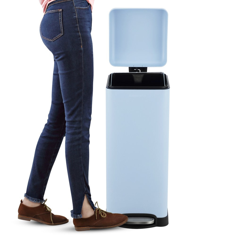 Betty Retro 8 Gallon Step Trash Can | Happimess