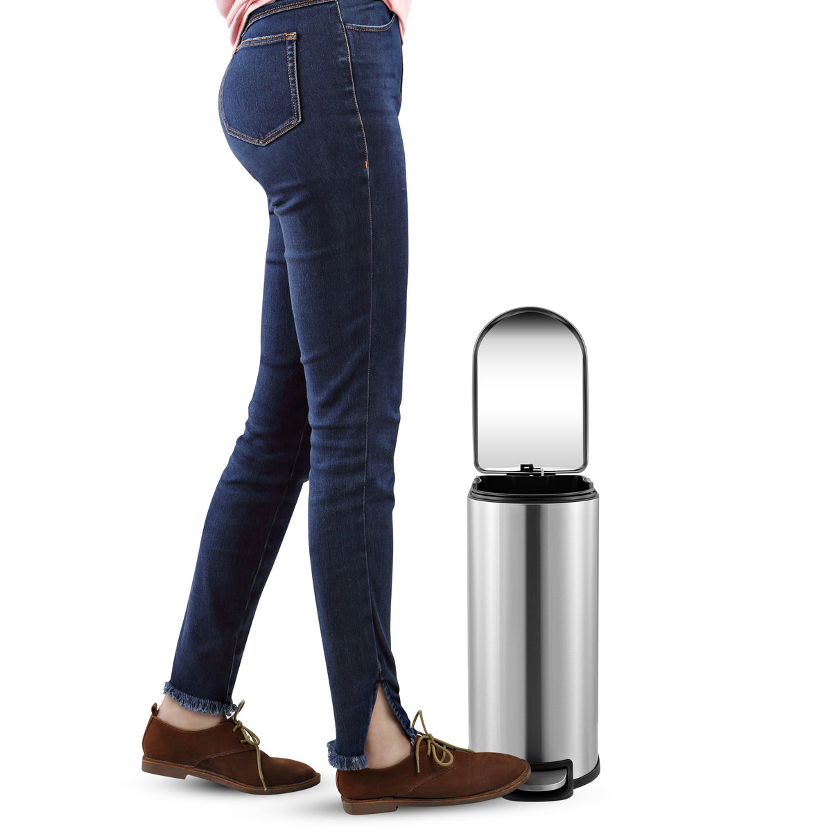 Roland Mini 2.6-Gallon Step-Open Trash Can - Happimess