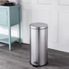 Leo 30 Liters/8 Gallon Trash Can with Free Mini Leo