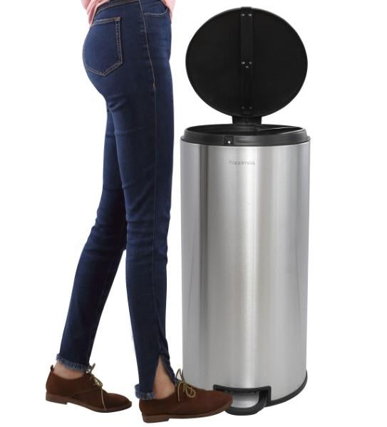 Oscar 30 Liter/8 Gallon Trash Can with Free Mini Oscar - Happimess